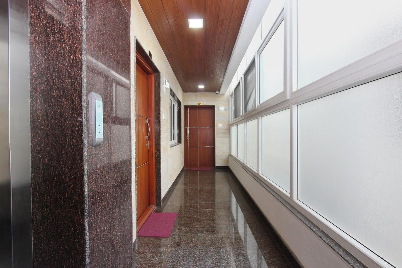 Oyo 2132 Apartment Aditya Residency Bangalore Esterno foto