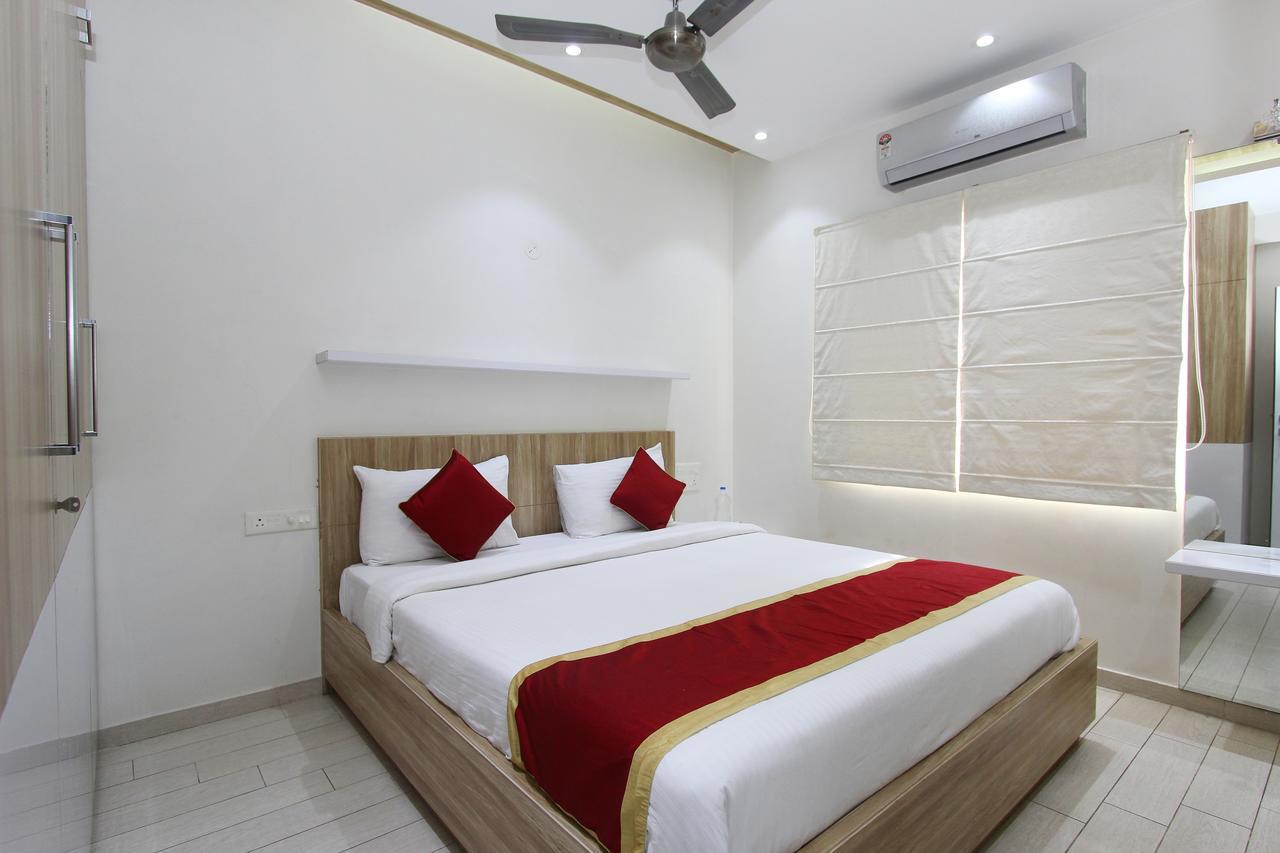 Oyo 2132 Apartment Aditya Residency Bangalore Esterno foto